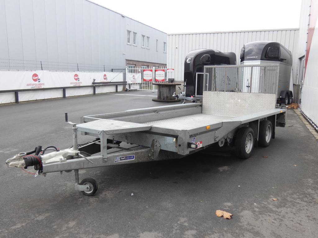 Ifor-Williams Machinetransporter tandemas 366x184cm 3500kg